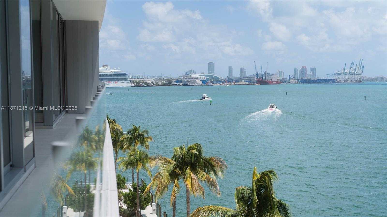 Small Image of 300 BISCAYNE BLVD WAY #503C, Miami Number 2