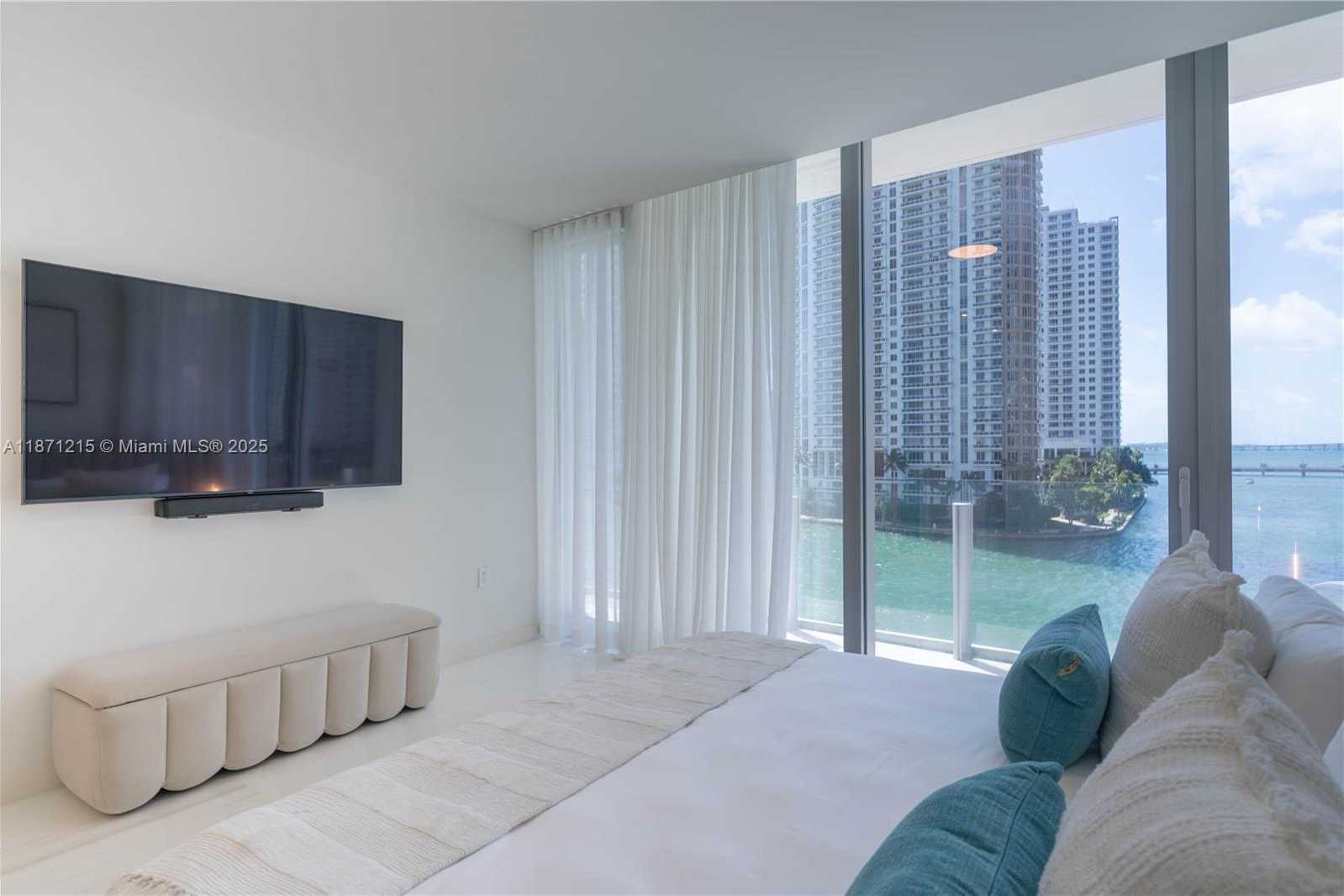 Small Image of 300 BISCAYNE BLVD WAY #503C, Miami Number 21