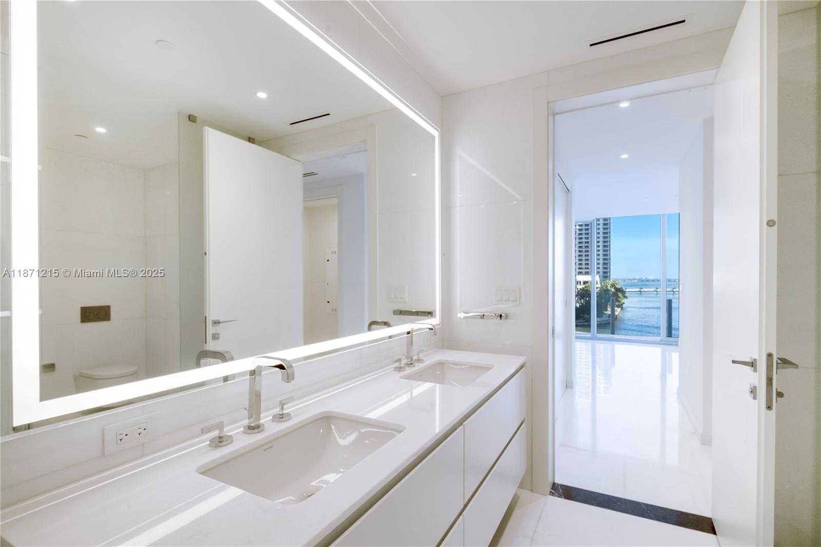 Small Image of 300 BISCAYNE BLVD WAY #503C, Miami Number 26