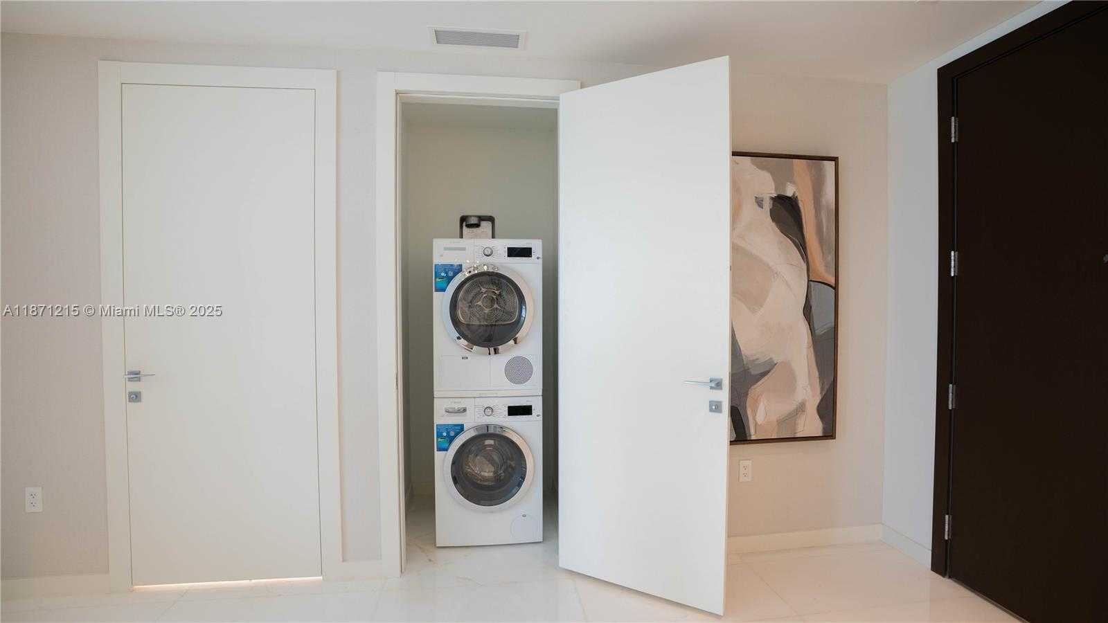 Small Image of 300 BISCAYNE BLVD WAY #503C, Miami Number 39