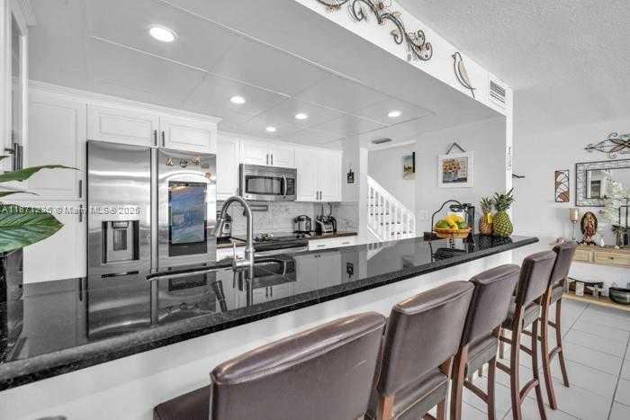Small Image of 13350 SOUTH WEST 88TH TER #B, Miami Number 11