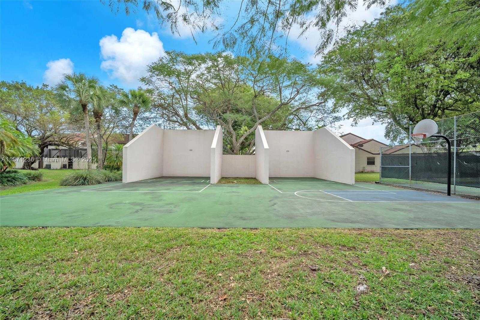 Small Image of 13350 SOUTH WEST 88TH TER #B, Miami Number 32