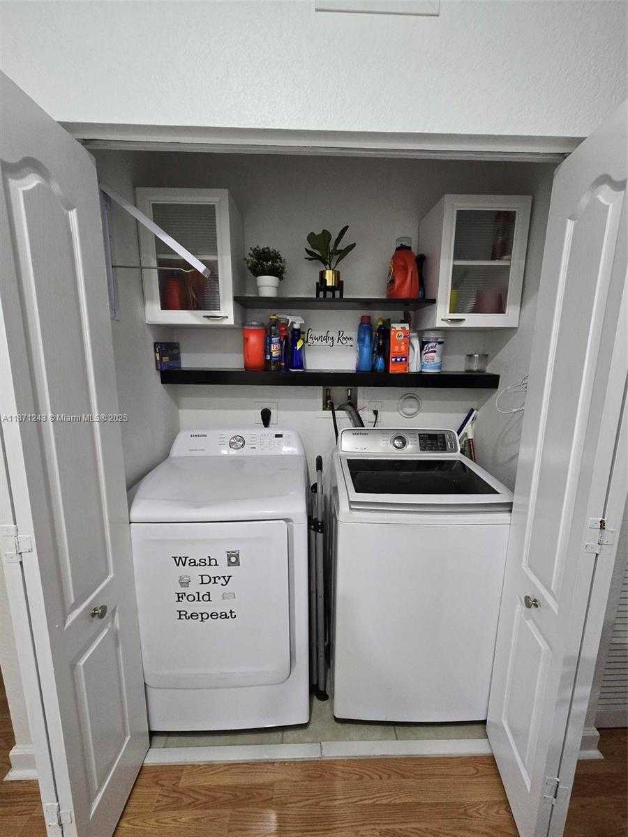 Small Image of 11395 SOUTH WEST 238TH ST, Homestead Number 11