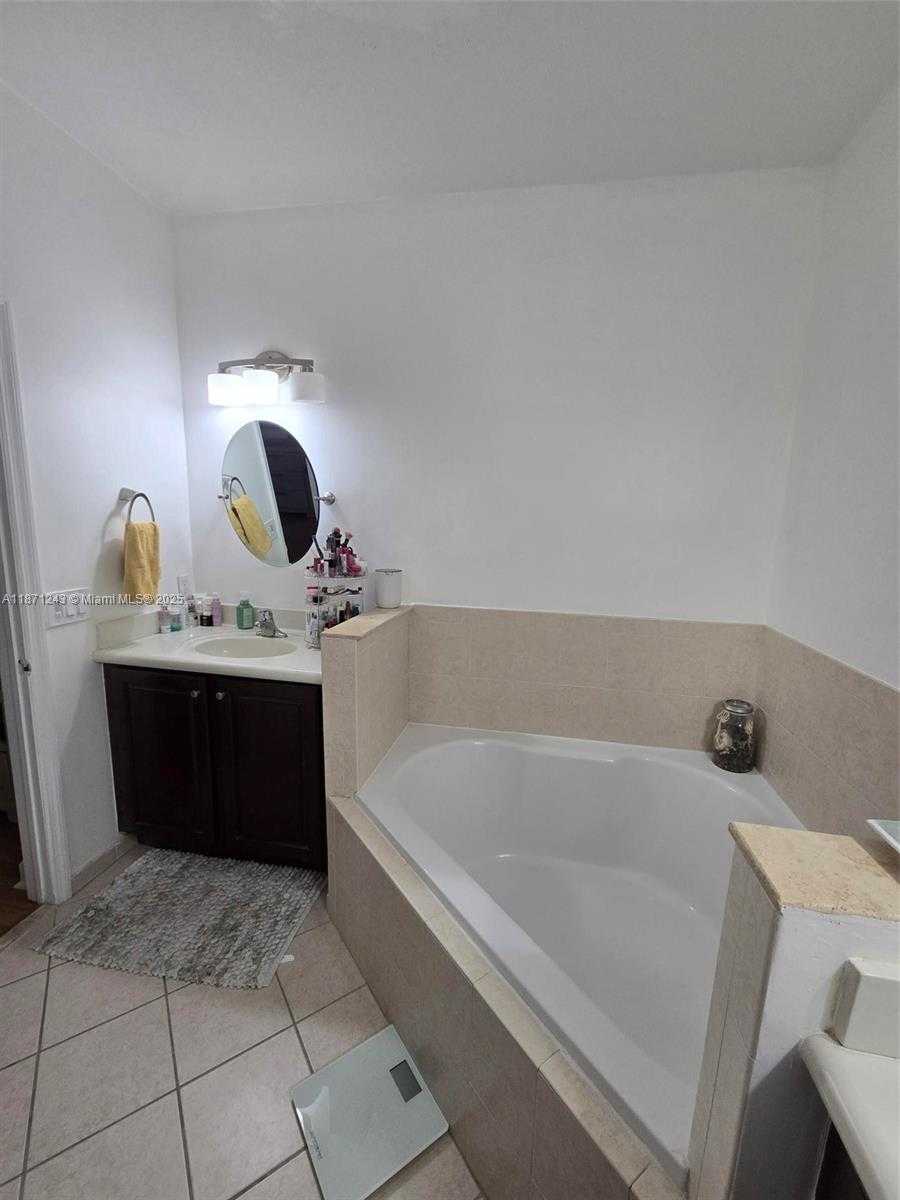 Small Image of 11395 SOUTH WEST 238TH ST, Homestead Number 17
