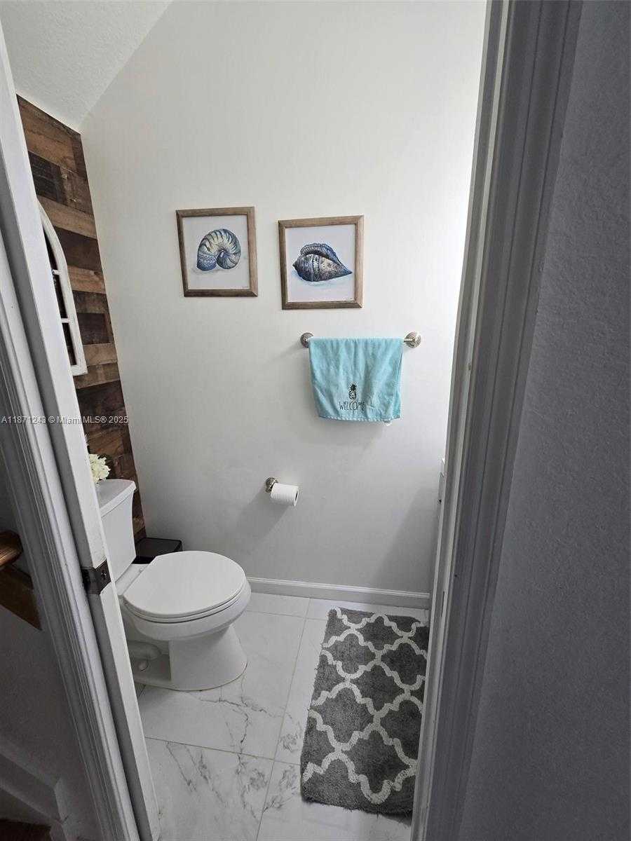 Small Image of 11395 SOUTH WEST 238TH ST, Homestead Number 4