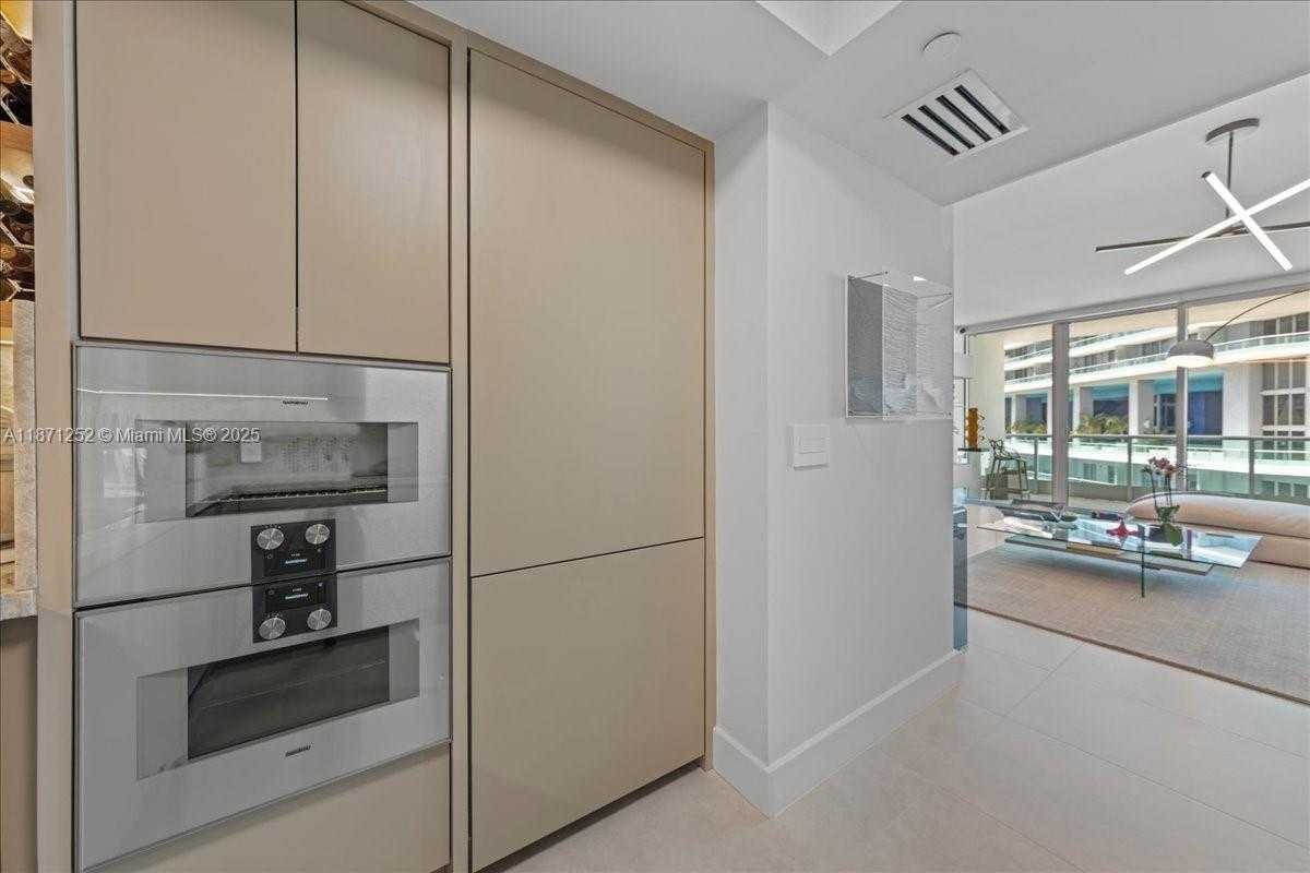 Small Image of 1331 BRICKELL BAY DR #1406, Miami Number 13