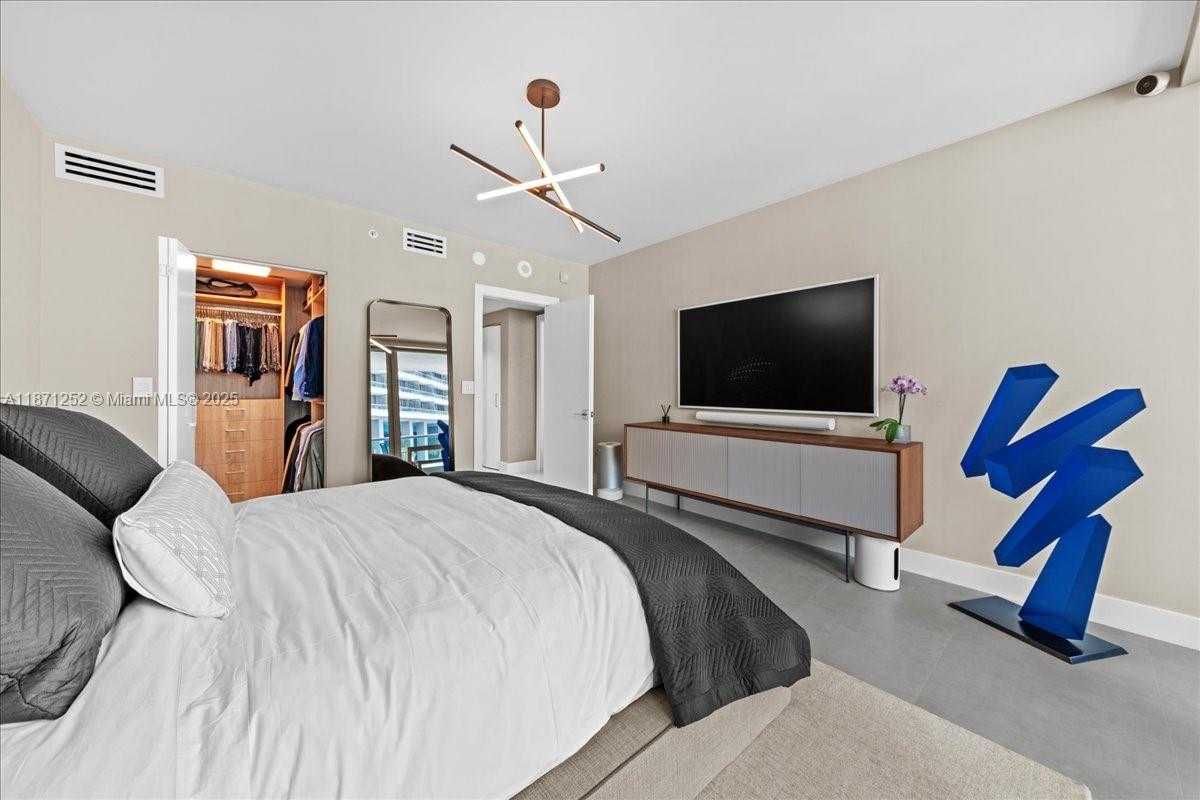 Small Image of 1331 BRICKELL BAY DR #1406, Miami Number 16