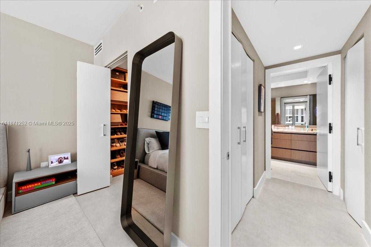 Small Image of 1331 BRICKELL BAY DR #1406, Miami Number 20