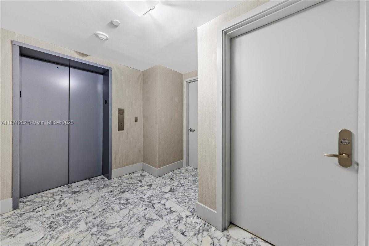 Small Image of 1331 BRICKELL BAY DR #1406, Miami Number 32