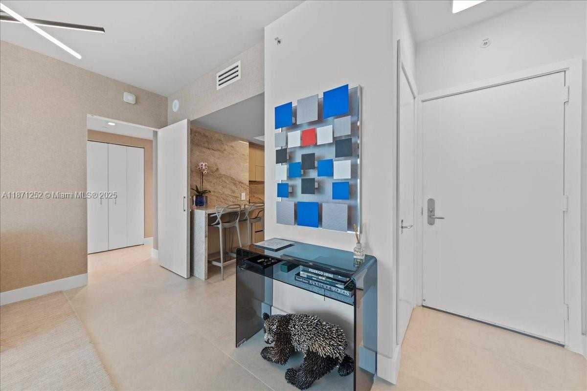 Small Image of 1331 BRICKELL BAY DR #1406, Miami Number 8