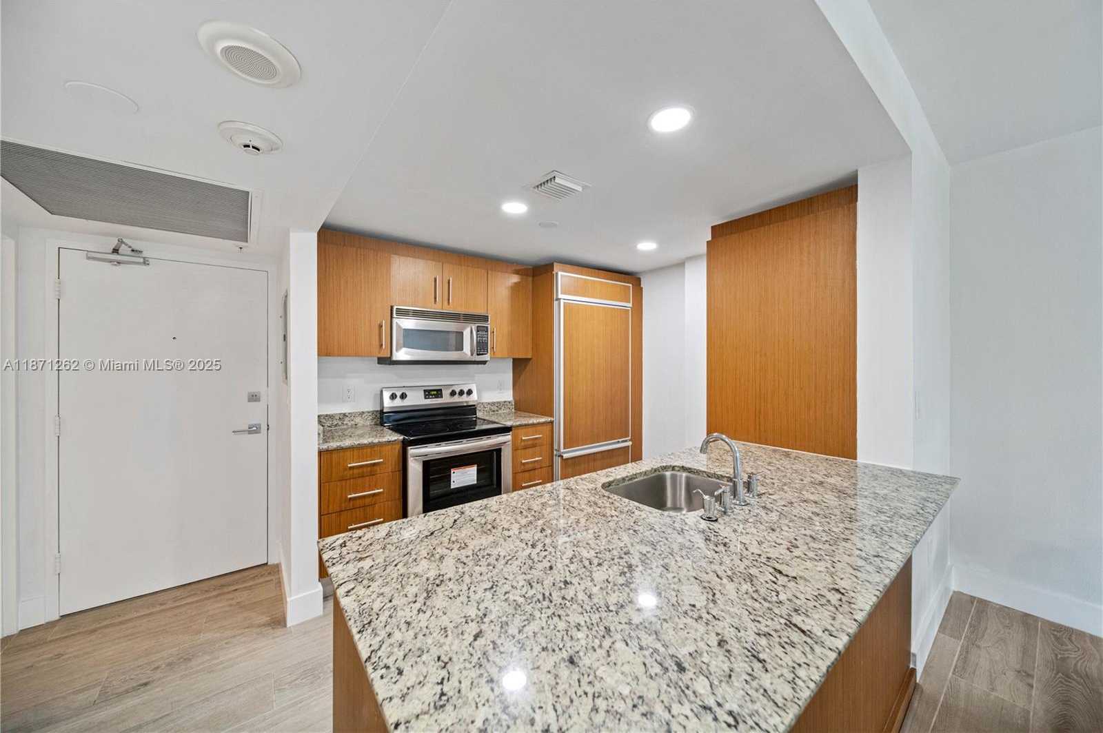 Small Image of 10275 COLLINS AVE #224, Bal Harbour Number 14