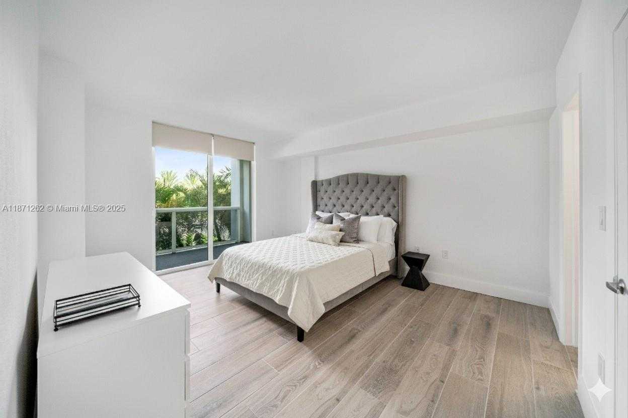 Small Image of 10275 COLLINS AVE #224, Bal Harbour Number 22