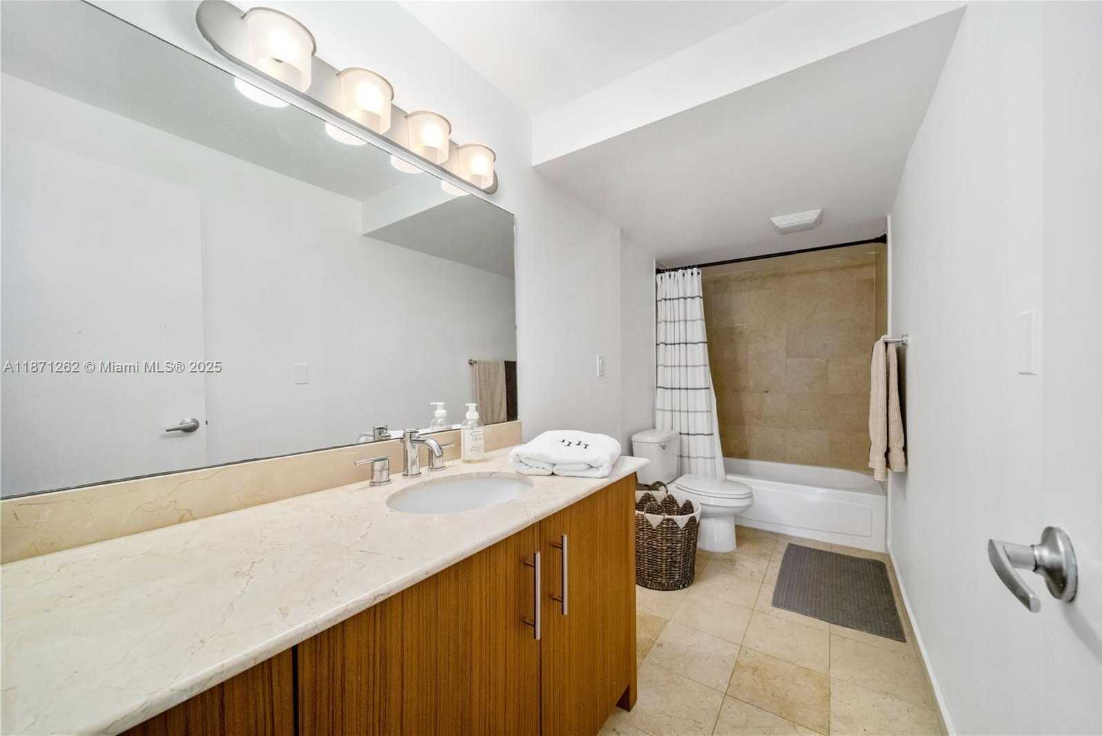 Small Image of 10275 COLLINS AVE #224, Bal Harbour Number 23
