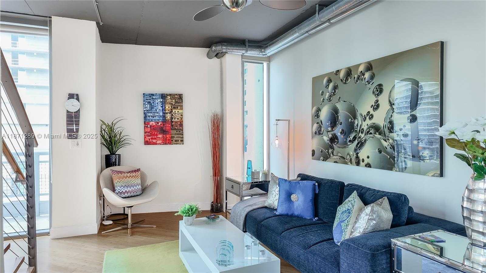Small Image of 690 SOUTH WEST 1ST CT #1502, Miami Number 5