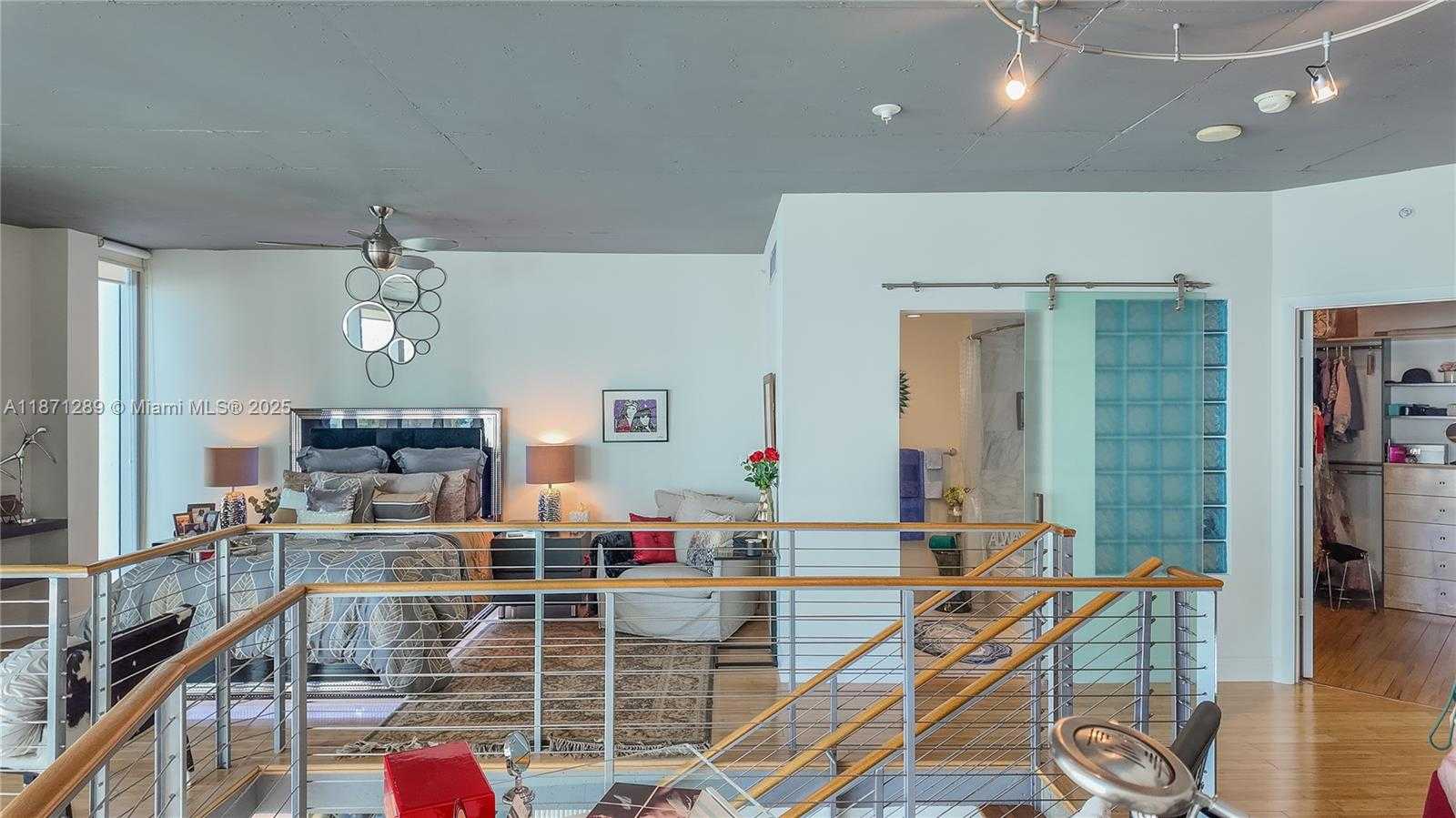Small Image of 690 SOUTH WEST 1ST CT #1502, Miami Number 6