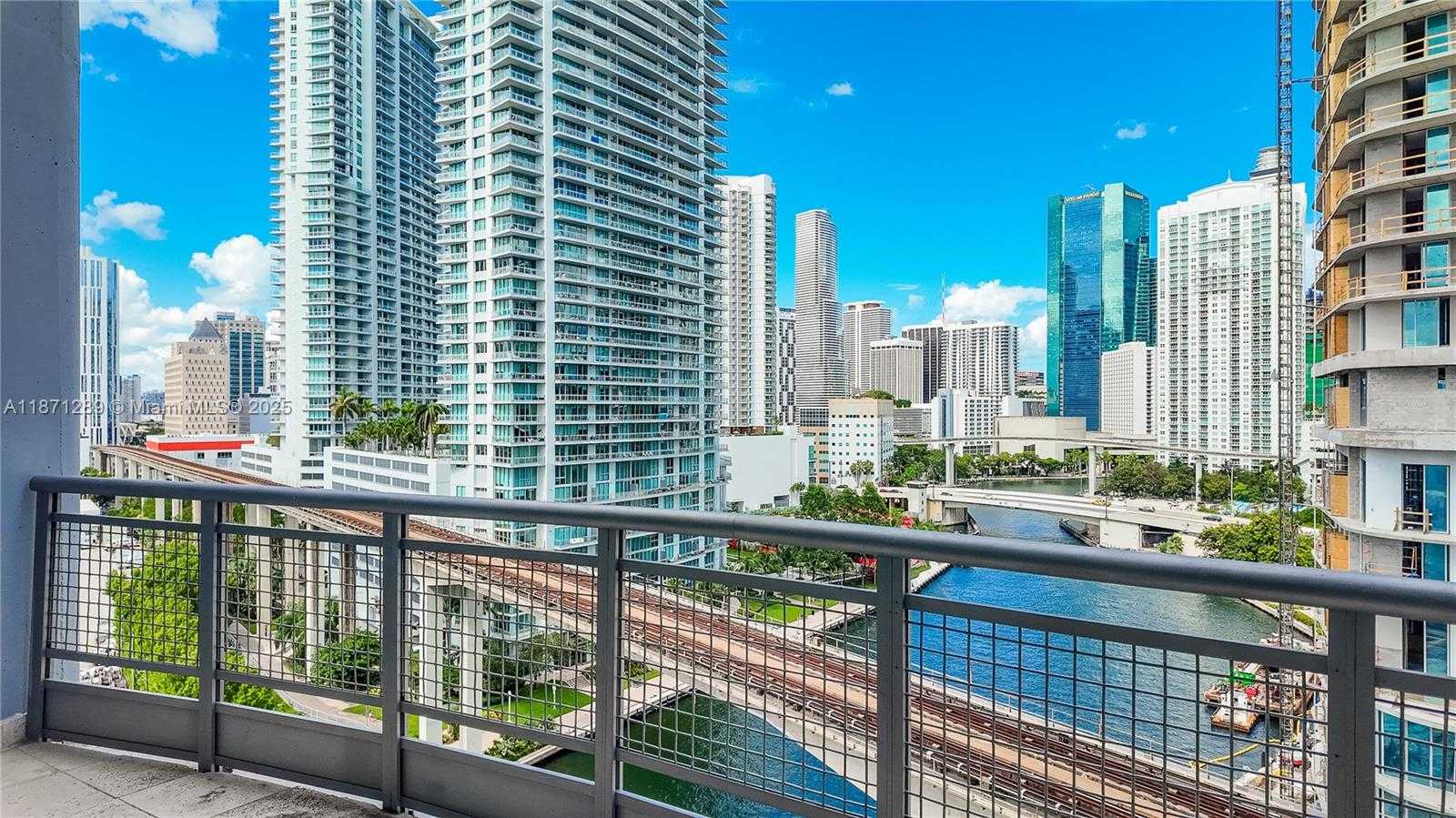 Small Image of 690 SOUTH WEST 1ST CT #1502, Miami Number 9