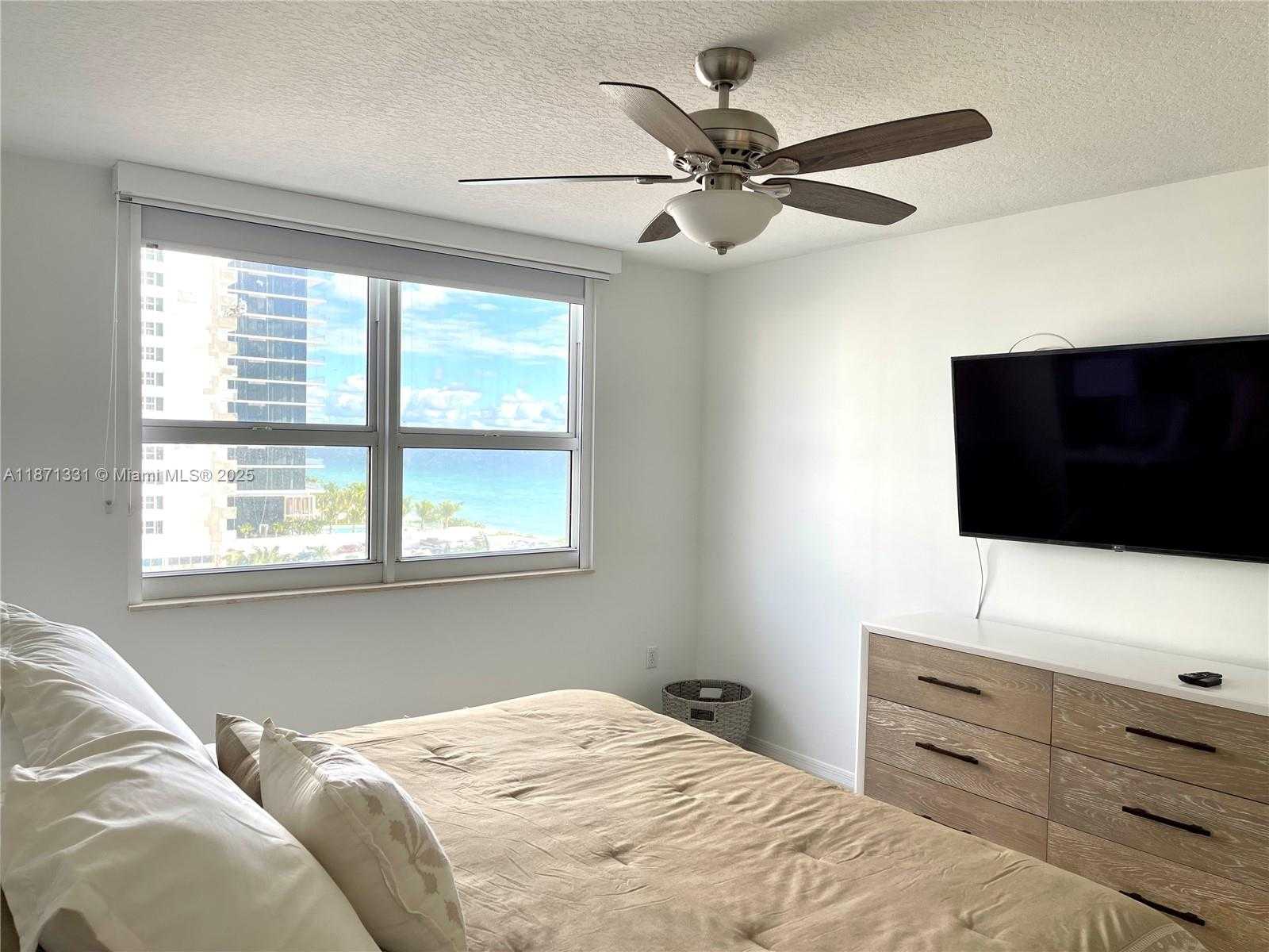 Small Image of 2080 SOUTH OCEAN DR #604, Hallandale Beach Number 12