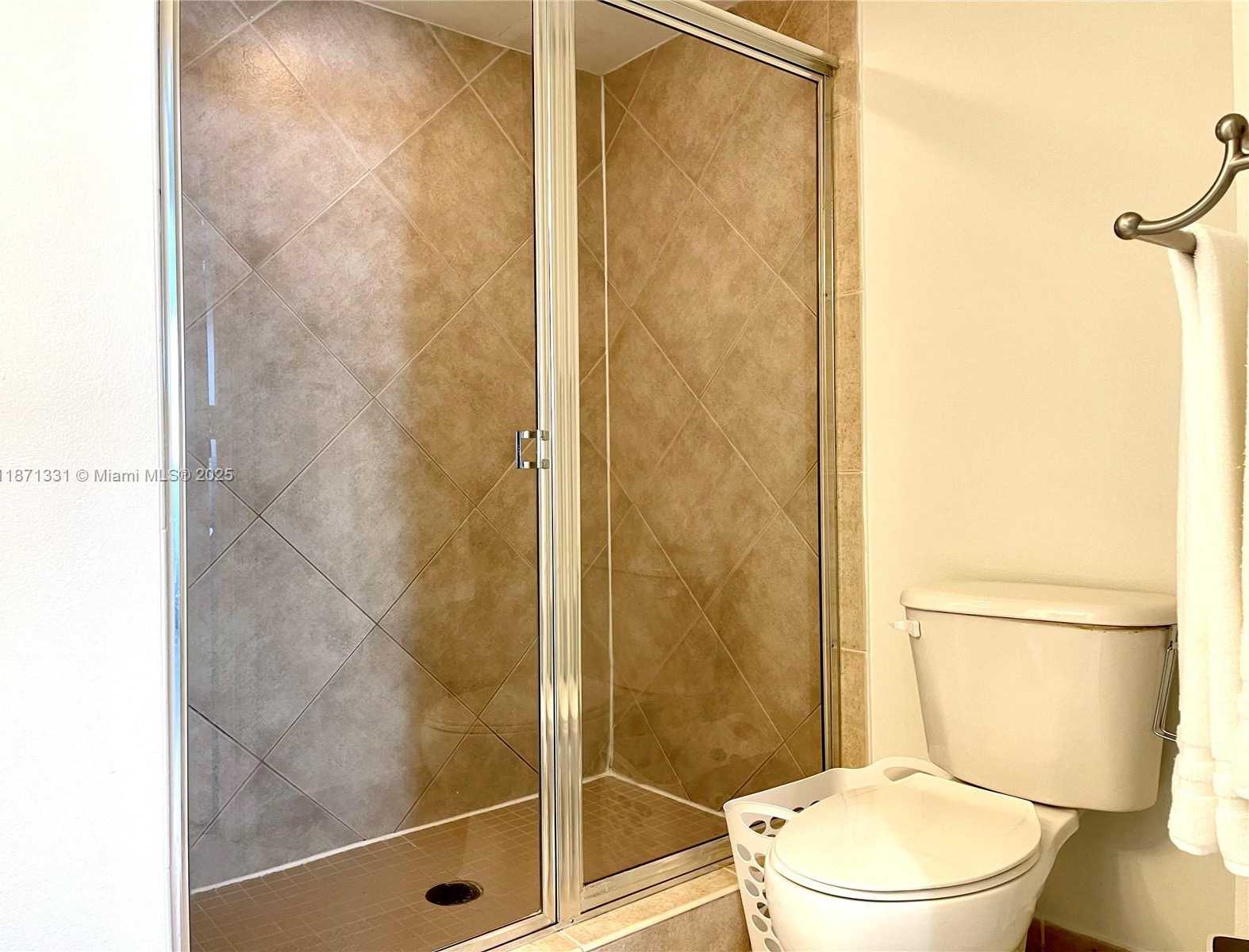 Small Image of 2080 SOUTH OCEAN DR #604, Hallandale Beach Number 15
