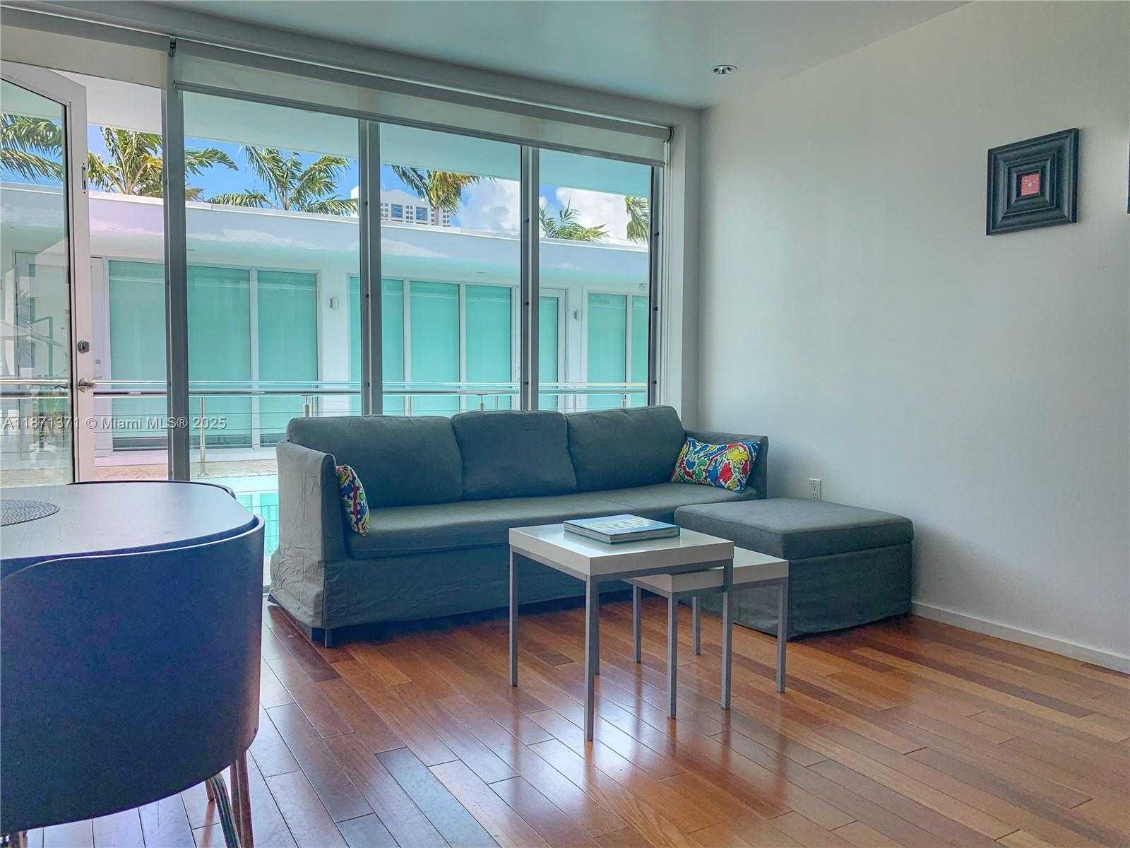 Small Image of 1601 WEST AVE #210, Miami Beach Number 8
