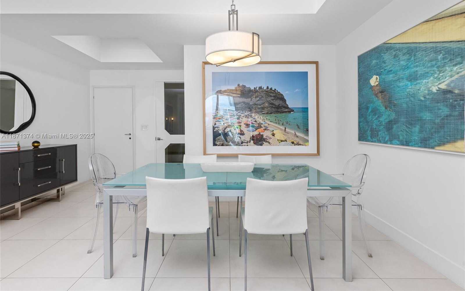 Small Image of 50 SOUTH POINTE DR #1005, Miami Beach Number 4