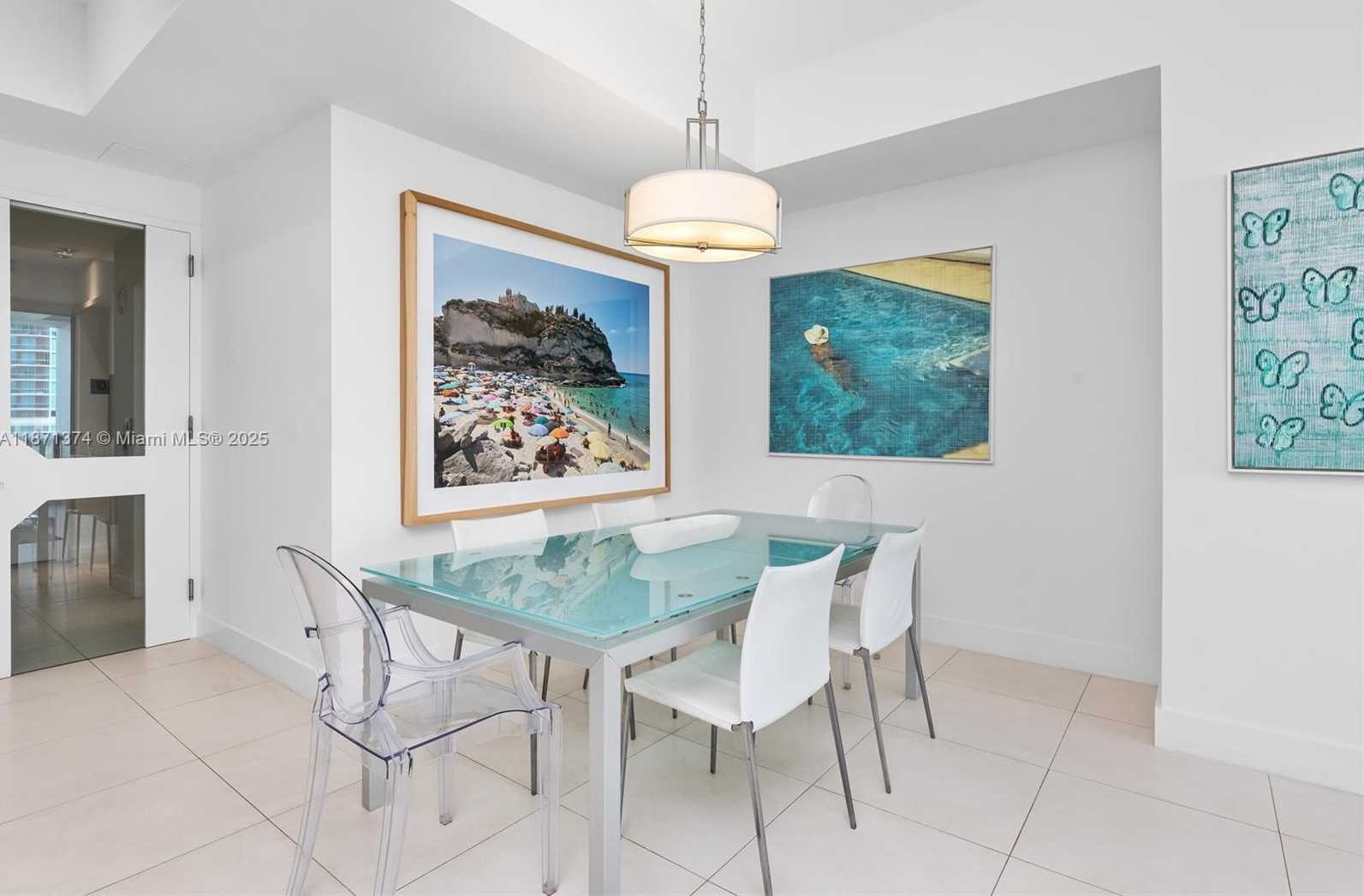 Small Image of 50 SOUTH POINTE DR #1005, Miami Beach Number 5