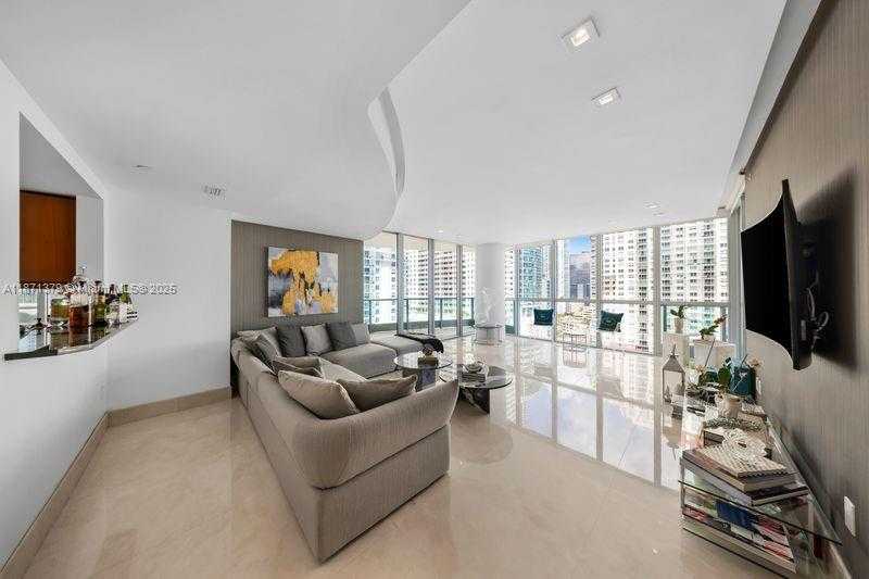 Small Image of 1331 BRICKELL BAY DR #1602, Miami Number 18