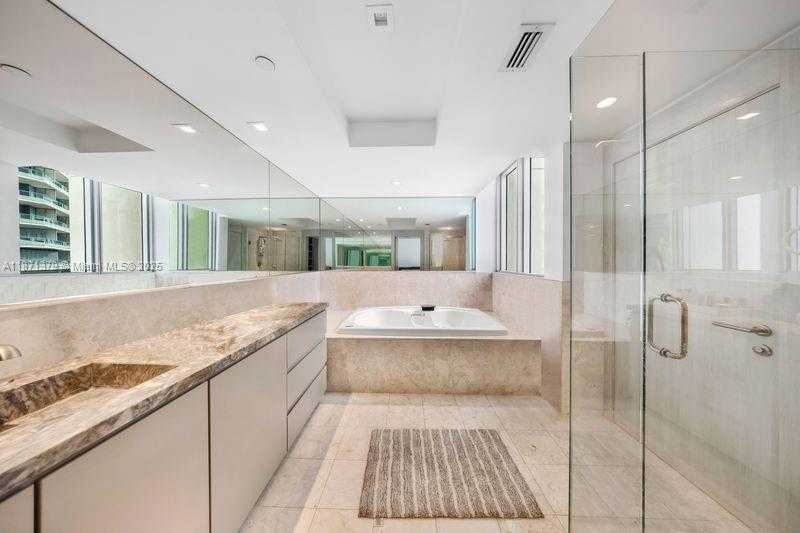 Small Image of 1331 BRICKELL BAY DR #1602, Miami Number 31