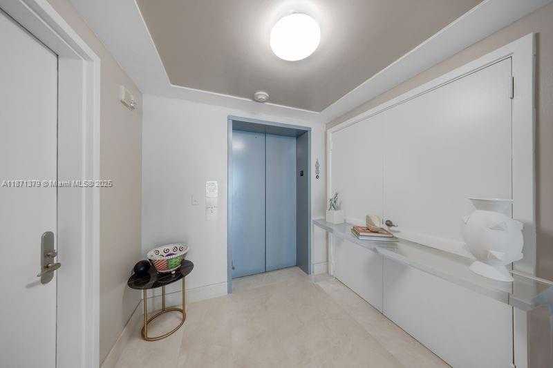 Small Image of 1331 BRICKELL BAY DR #1602, Miami Number 34