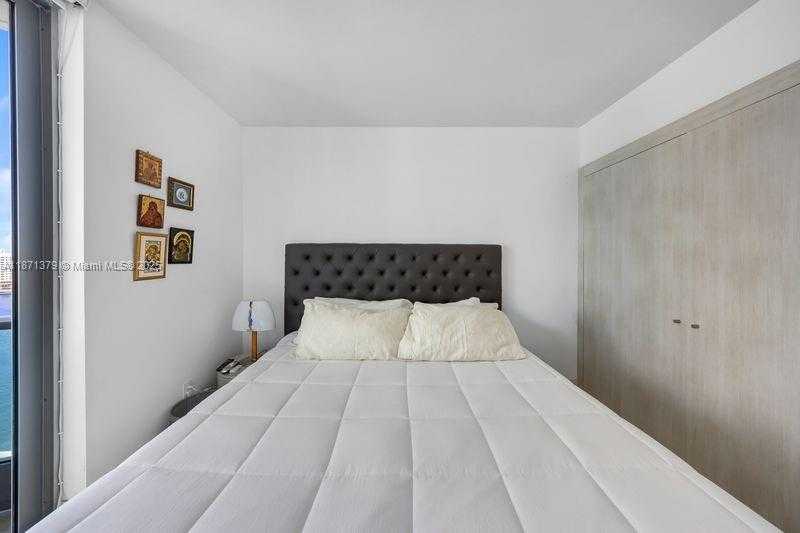 Small Image of 1331 BRICKELL BAY DR #1602, Miami Number 35