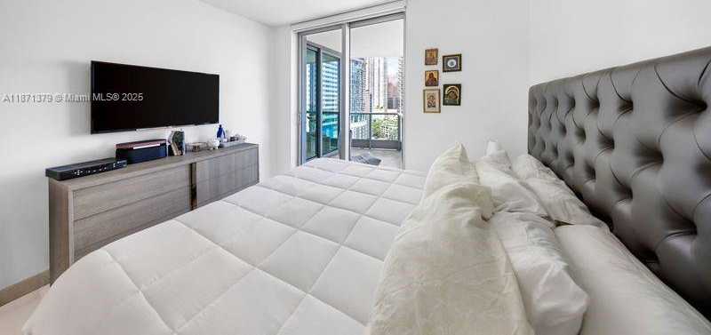 Small Image of 1331 BRICKELL BAY DR #1602, Miami Number 36