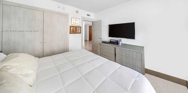 Small Image of 1331 BRICKELL BAY DR #1602, Miami Number 37