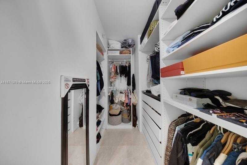 Small Image of 1331 BRICKELL BAY DR #1602, Miami Number 40