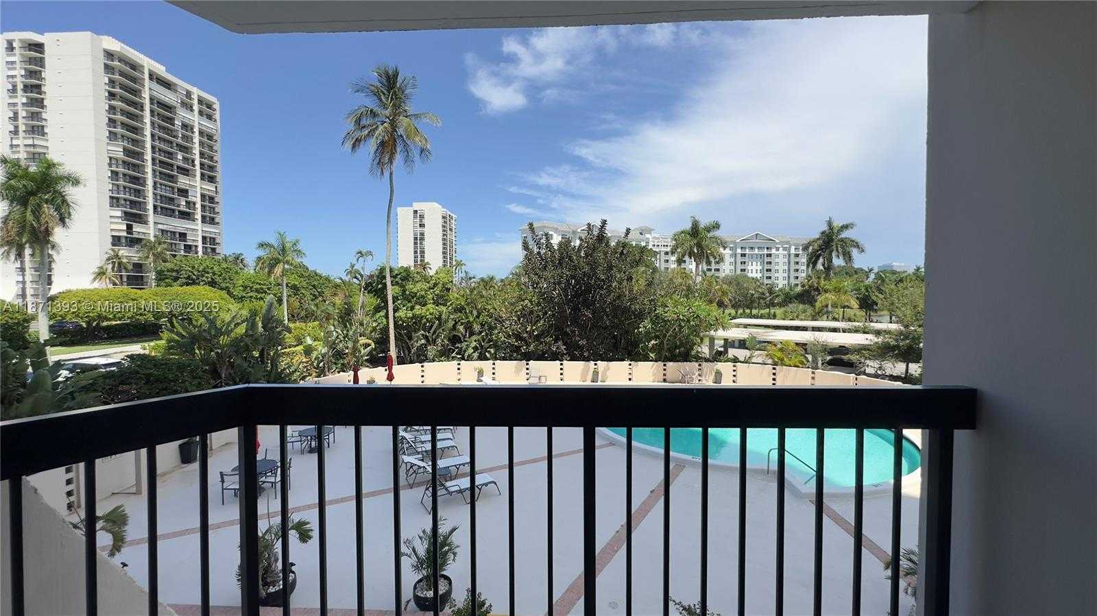 Small Image of 2425 PRESIDENTIAL WAY #203, West Palm Beach Number 17