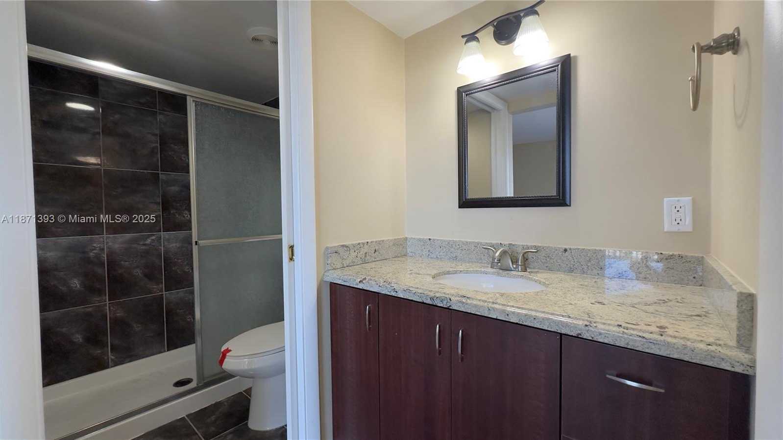 Small Image of 2425 PRESIDENTIAL WAY #203, West Palm Beach Number 19