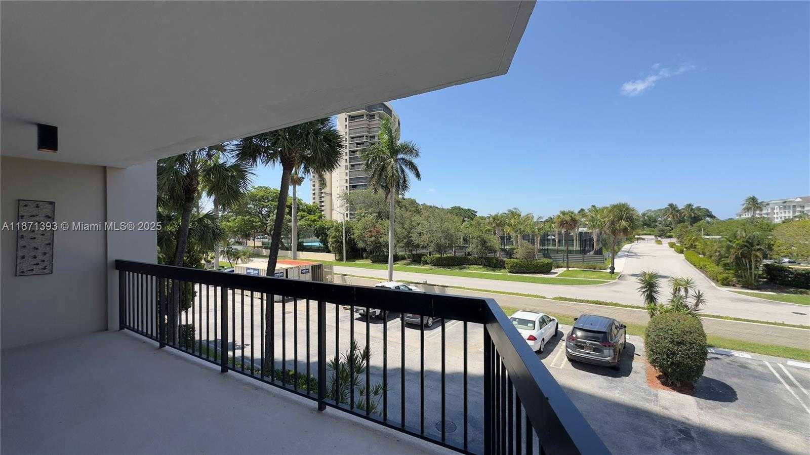 Small Image of 2425 PRESIDENTIAL WAY #203, West Palm Beach Number 23