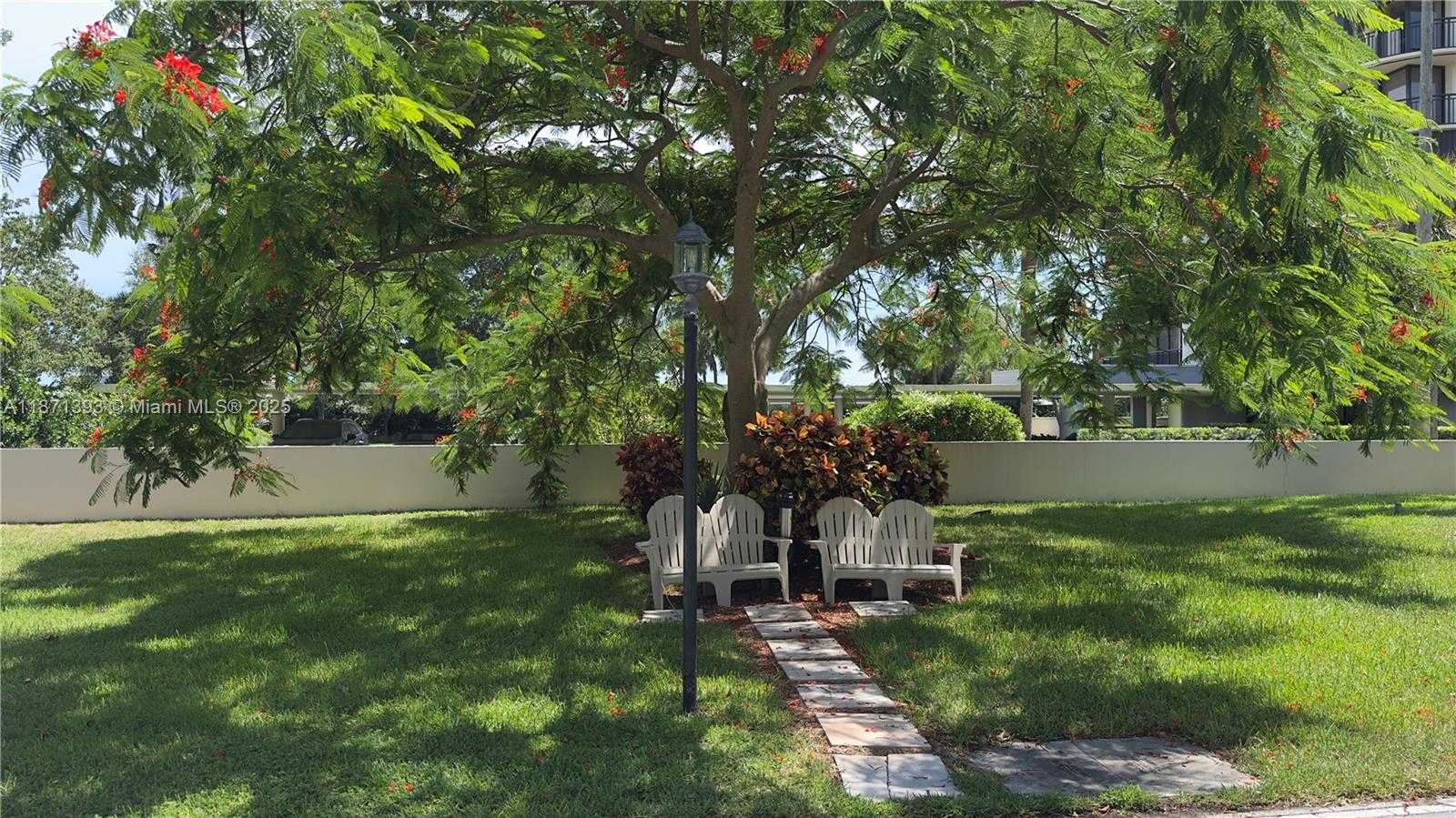 Small Image of 2425 PRESIDENTIAL WAY #203, West Palm Beach Number 33