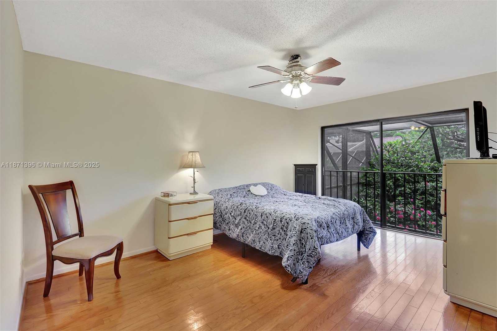 Small Image of 9845 COSTA DEL SOL BLVD #B-103, Doral Number 16