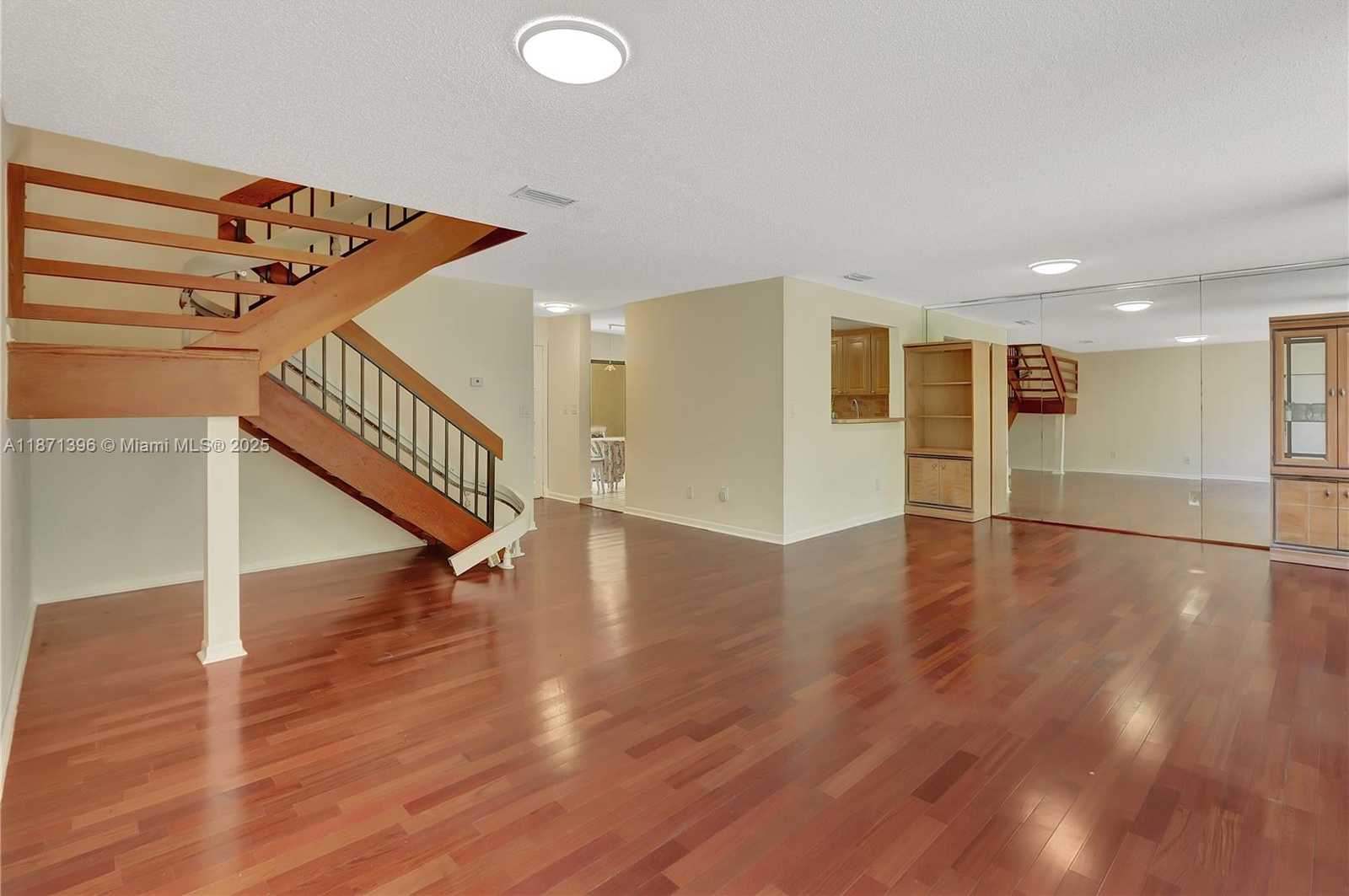 Small Image of 9845 COSTA DEL SOL BLVD #B-103, Doral Number 8