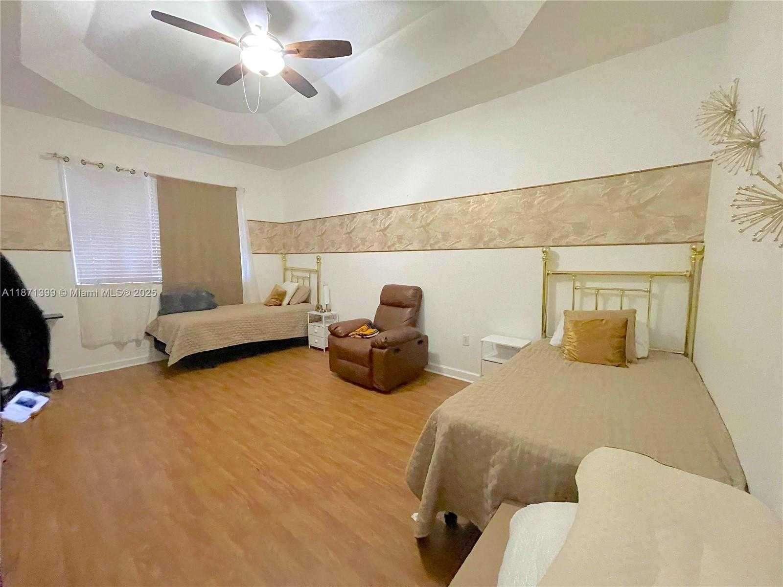 Small Image of 12958 SOUTH WEST 135TH ST, Miami Number 9