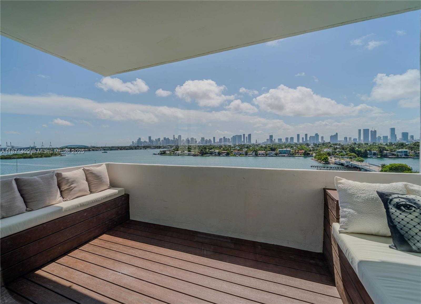Small Image of 3 ISLAND AVE #09I, Miami Beach Number 14