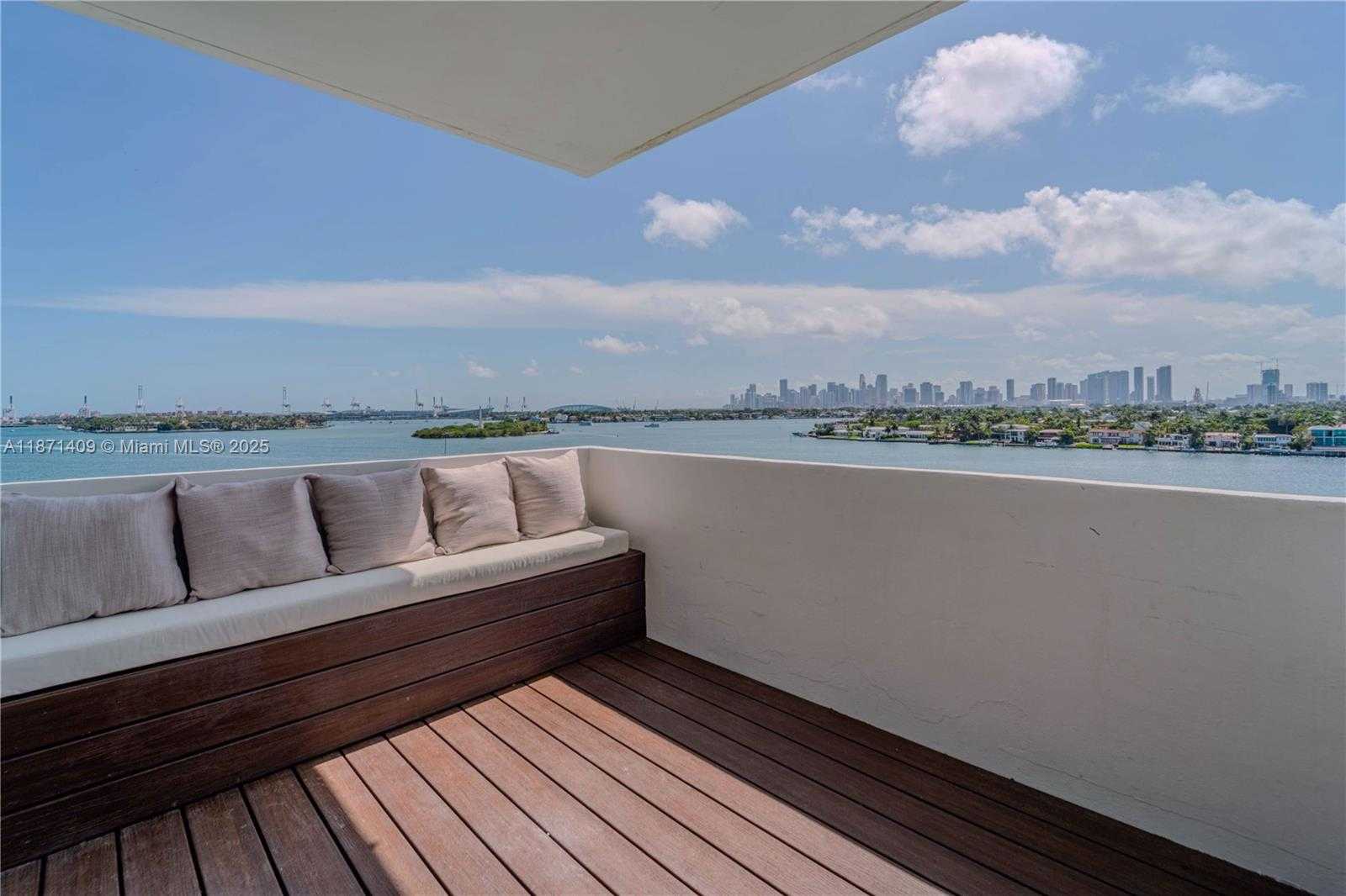 Small Image of 3 ISLAND AVE #09I, Miami Beach Number 15