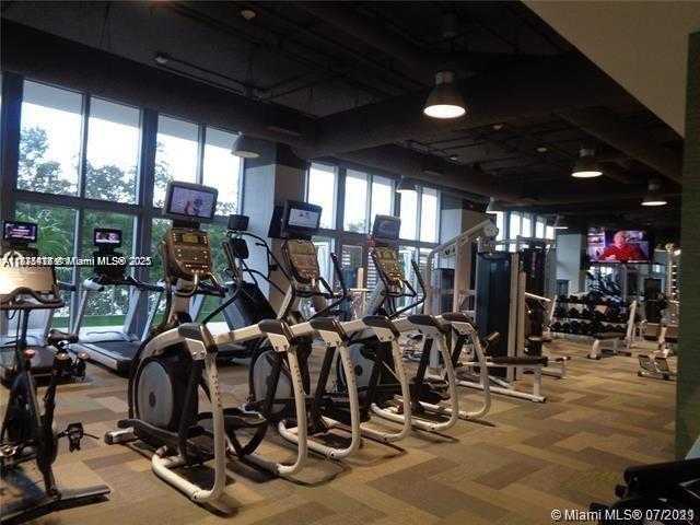Small Image of 16385 BISCAYNE BLVD #1402, North Miami Beach Number 25