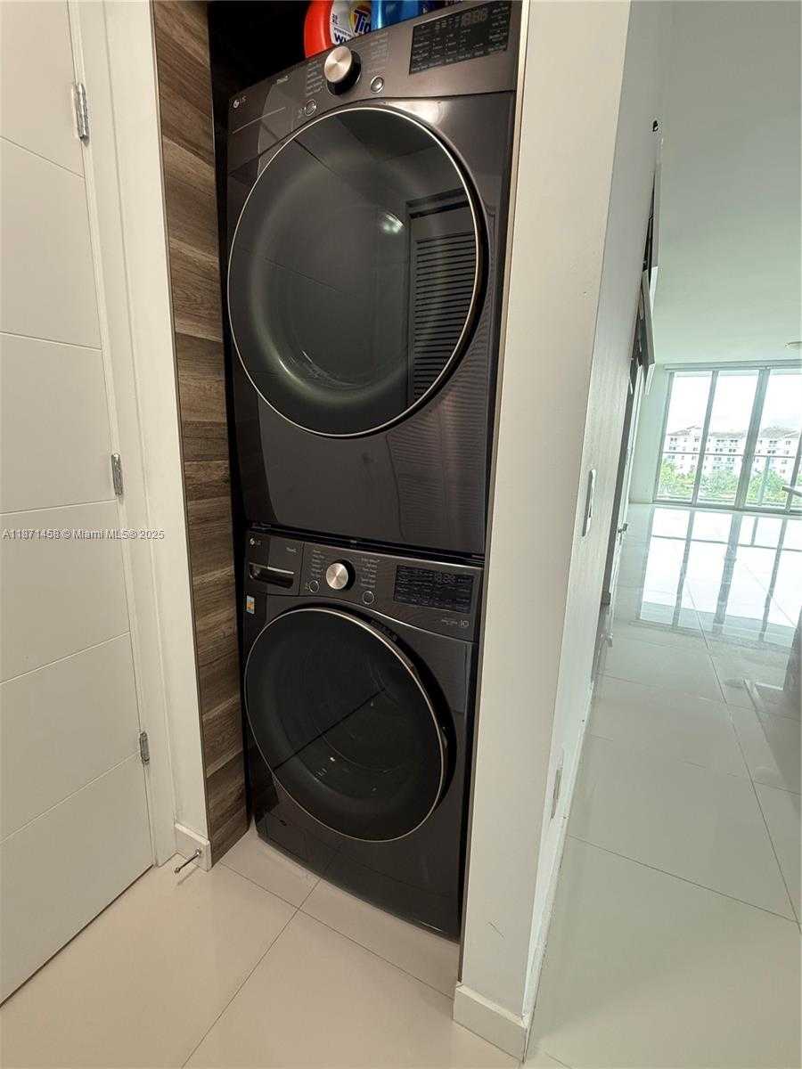 Small Image of 7751 NORTH WEST 107TH AVE #518, Doral Number 14