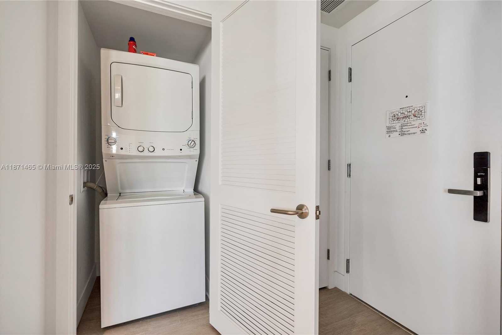 Small Image of 4010 SOUTH OCEAN DR #R2301, Hollywood Number 25