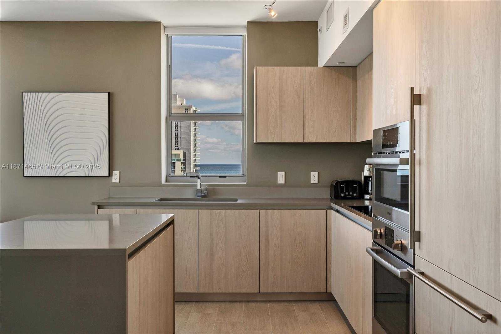 Small Image of 4010 SOUTH OCEAN DR #R2301, Hollywood Number 6
