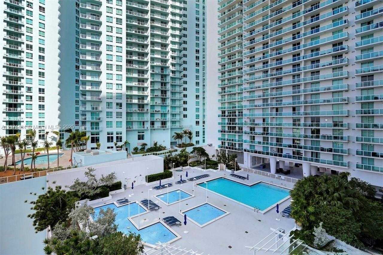 Small Image of 1800 NORTH BAYSHORE DR #614, Miami Number 3