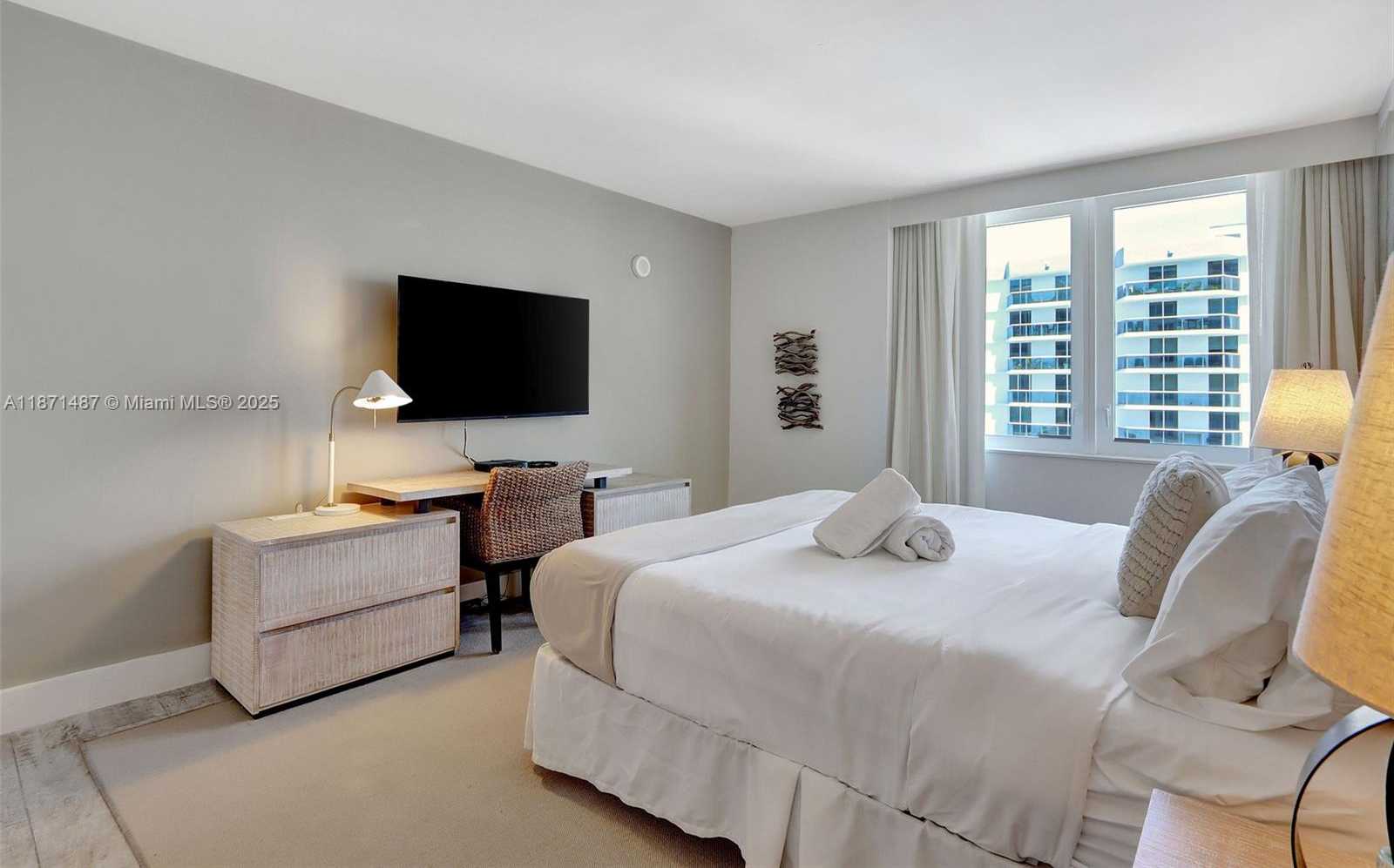 Small Image of 102 24TH ST #1213, Miami Beach Number 11