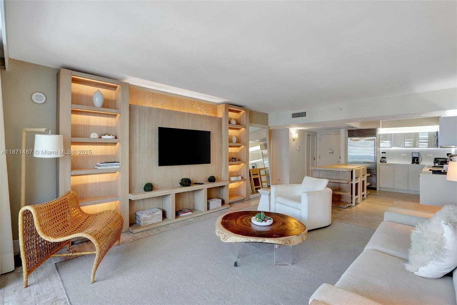 Small Image of 102 24TH ST #1213, Miami Beach Number 2
