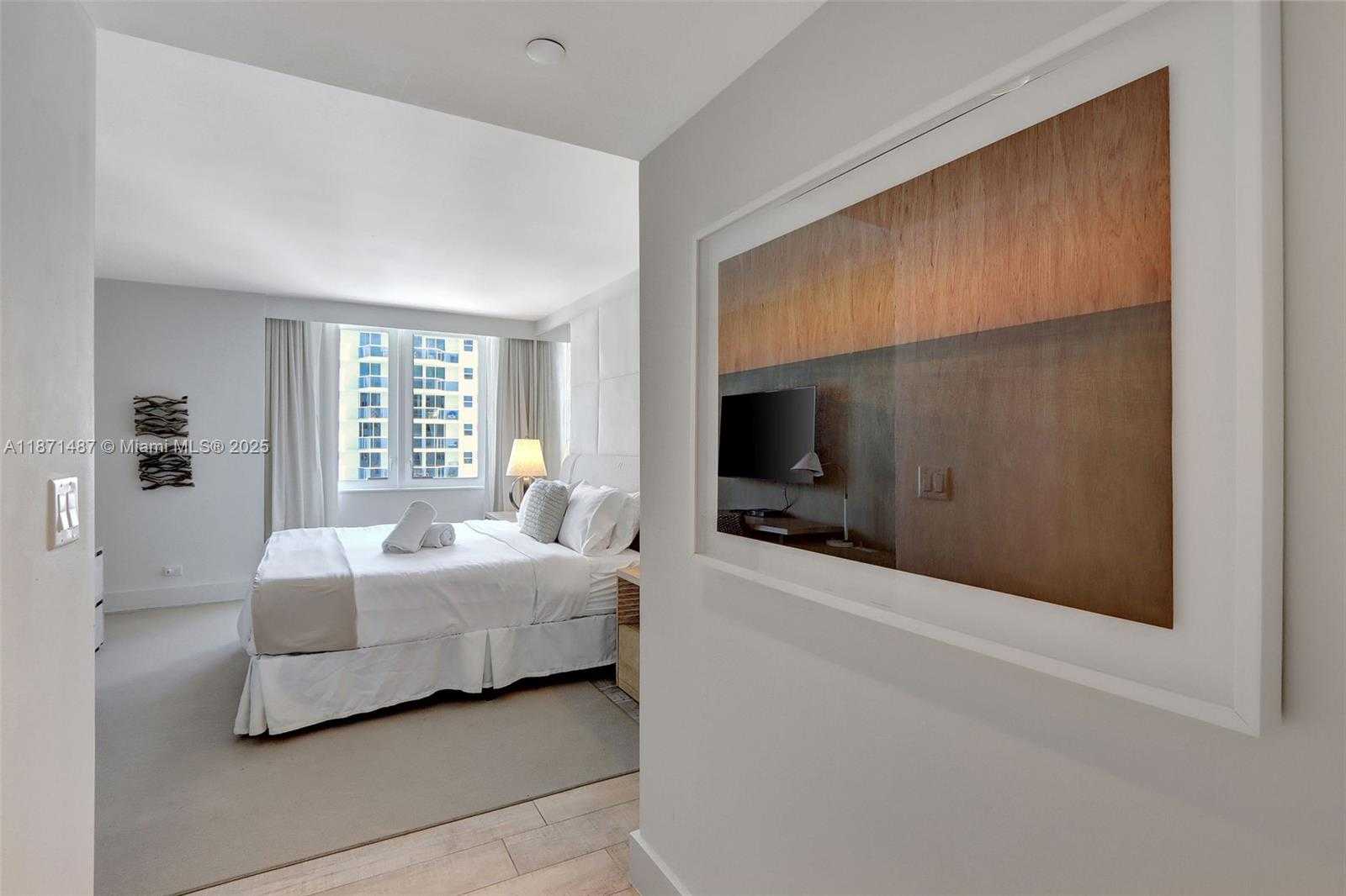 Small Image of 102 24TH ST #1213, Miami Beach Number 9