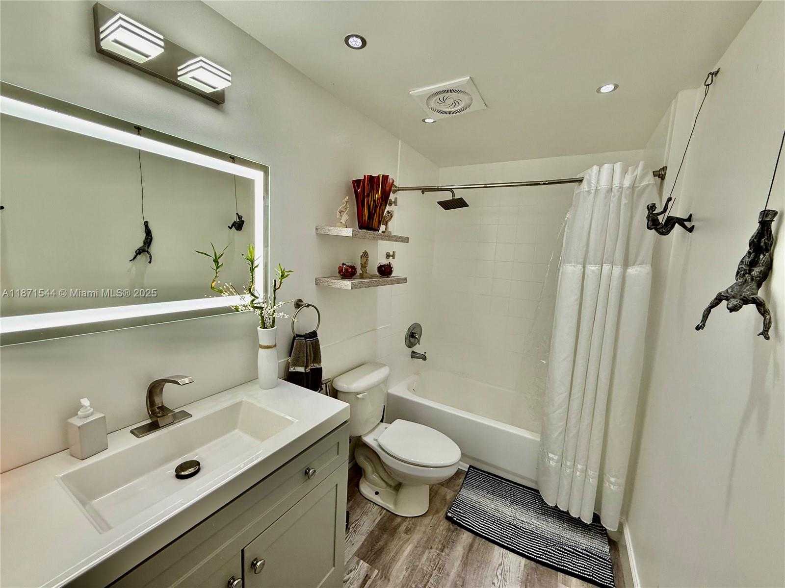Small Image of 5091 NORTH WEST 7TH ST #503, Miami Number 65